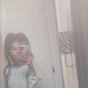 Meet your Posher, Carla